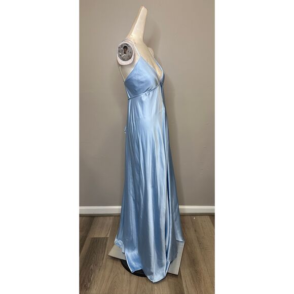 Michael Costello x REVOLVE Willow Gown in Baby Blue Size Small $299 - Picture 8 of 9